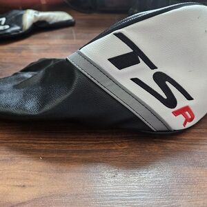 Titleist Black and White Golf Headcover